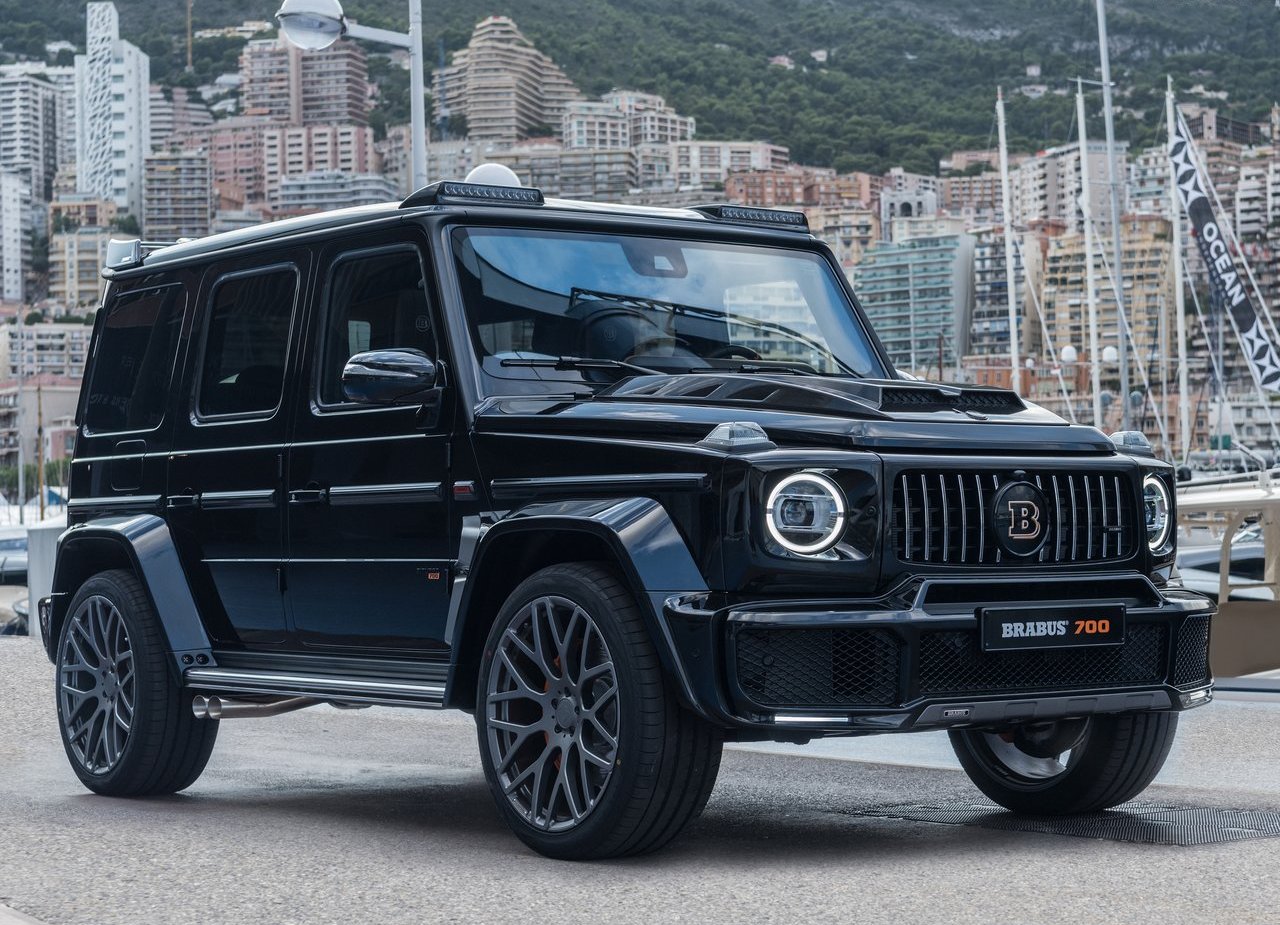 MERCEDES-AMG G 63 BRABUS 700 WIDESTAR